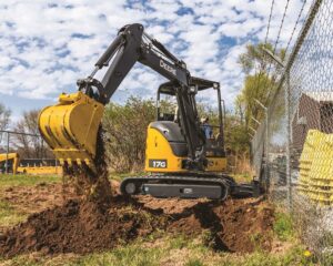 Updynamic John Deere 17g Fence Trench